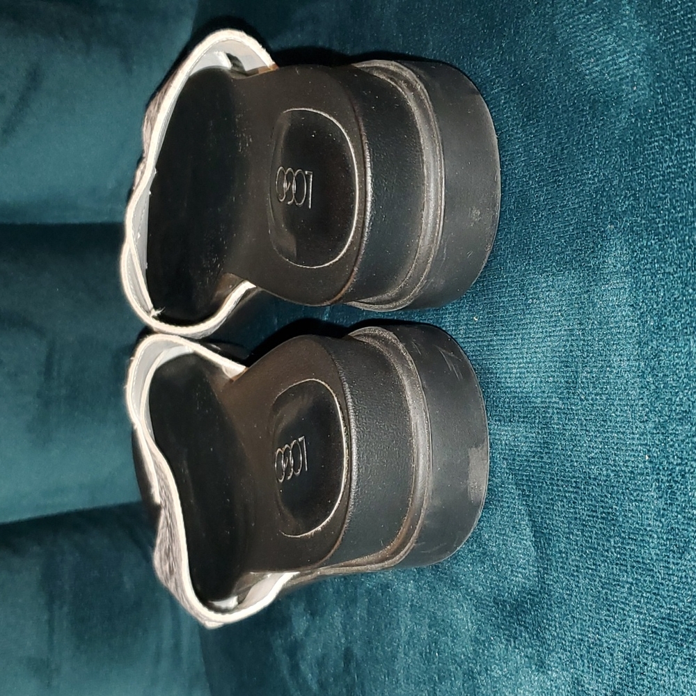 LOGO Leather Slides - Picture 4 of 7